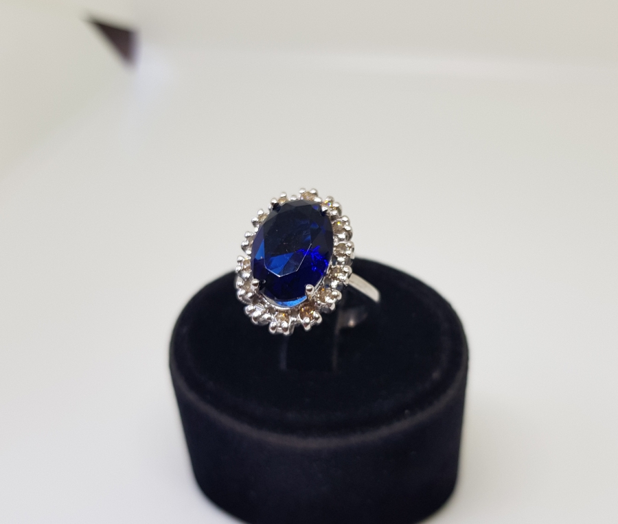 SAFİR VE PIRLANTA TAŞLI HÜRREM MODEL YÜZÜK