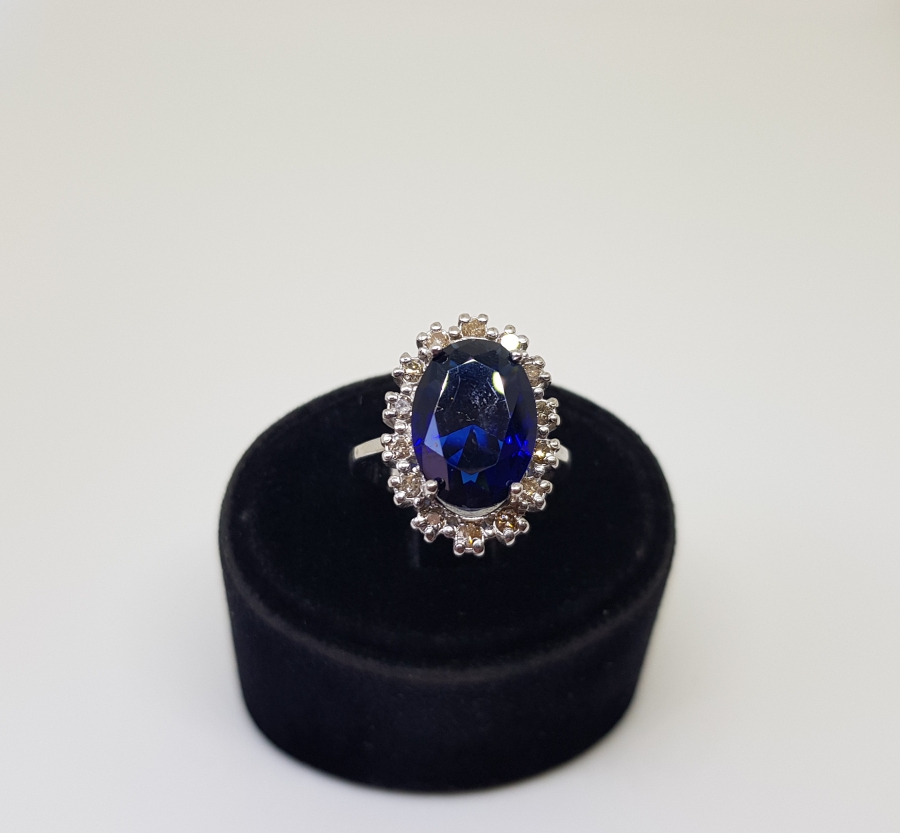 SAFİR VE PIRLANTA TAŞLI HÜRREM MODEL YÜZÜK