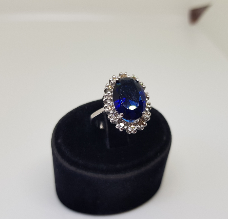 SAFİR VE PIRLANTA TAŞLI HÜRREM MODEL YÜZÜK