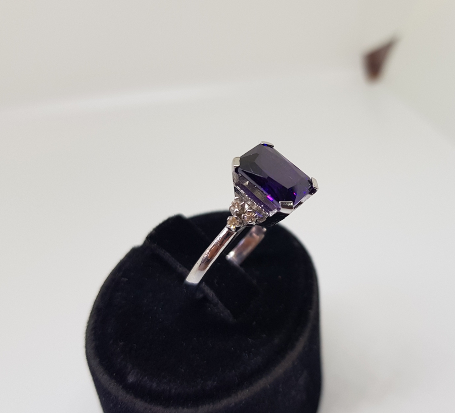 AMETİST VE PIRLANTA TAŞLI ANTİK MISIR MODELİ YÜZÜK