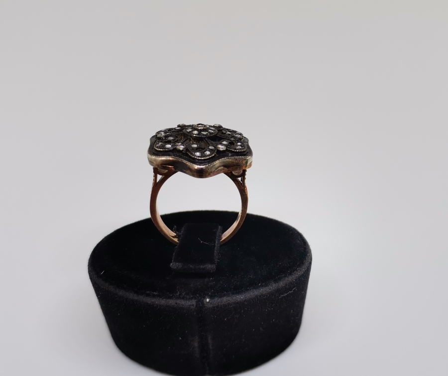 ÇARKIFELEK MODEL ELMAS TAŞLI YÜZÜK