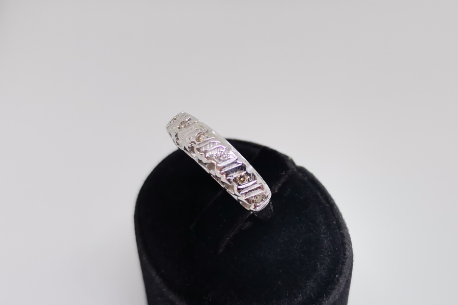 YEDİTAŞ MODELİ PIRLANTA YÜZÜK