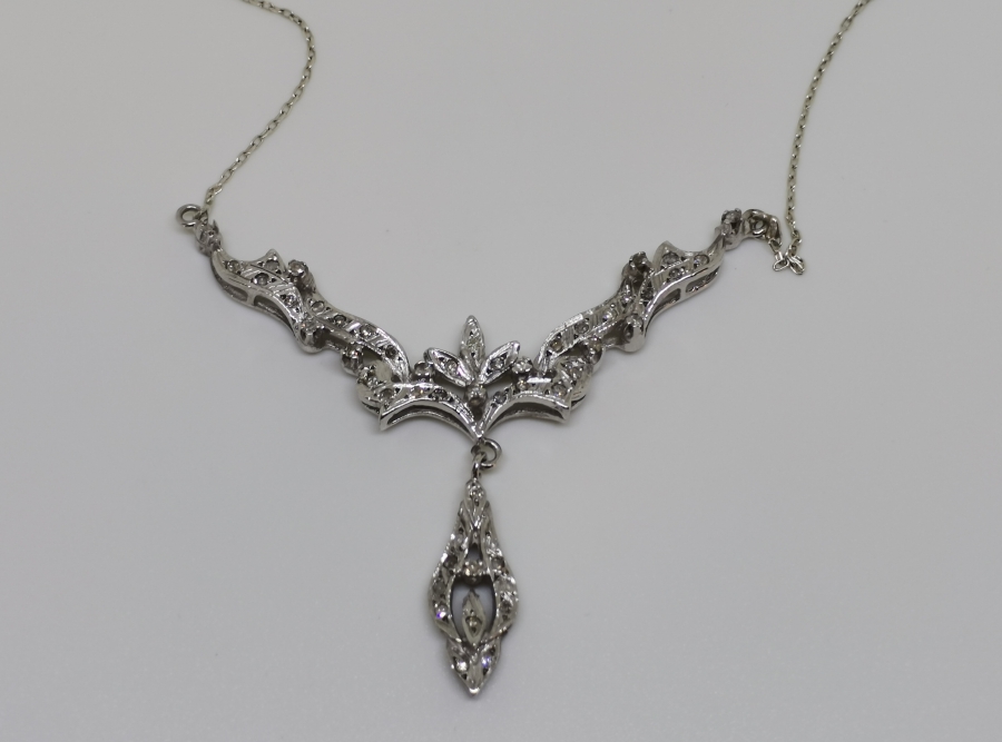 PIRLANTA TAŞLI OKLU MODEL KOLYE UCU