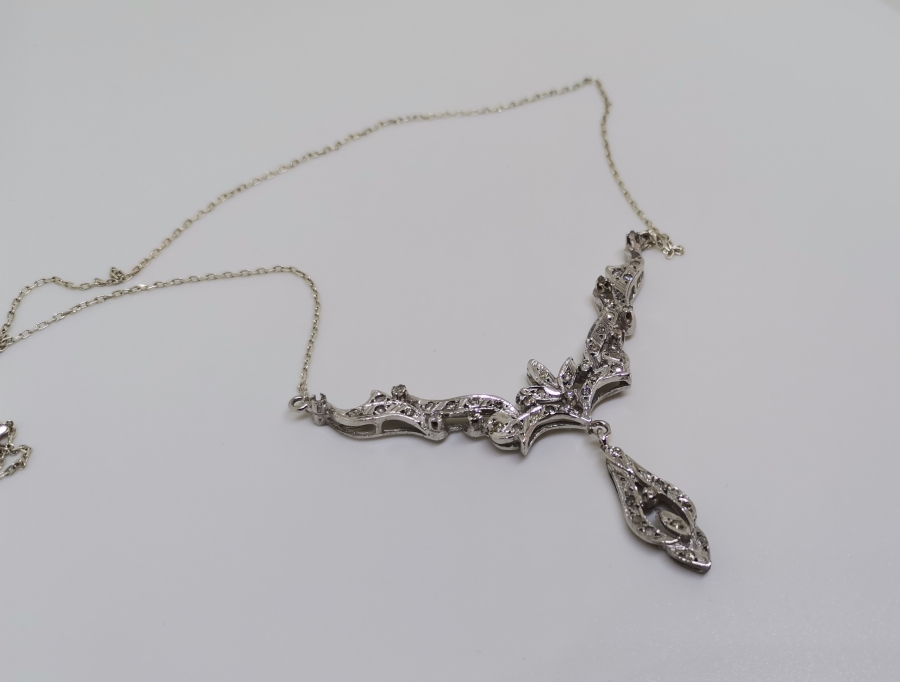 PIRLANTA TAŞLI OKLU MODEL KOLYE UCU