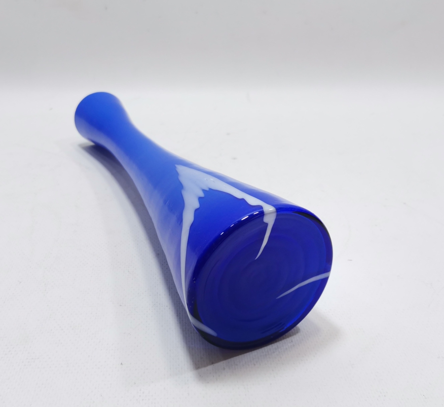 ÇİFT RENKLİ EL YAPIMI ANTİKA CAM VAZO