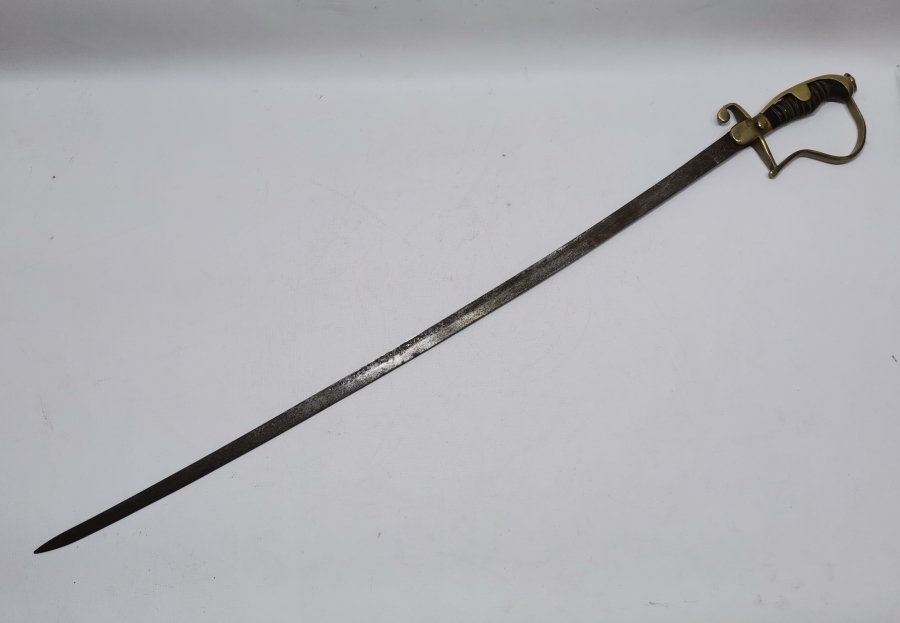 1940 YILI BOYNUZ SAPLI SUBAY KILICI