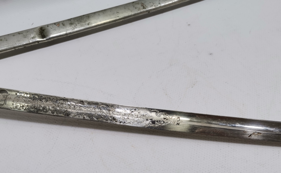 OSMANLI DÖNEMİ SÜVARİ ALAYI AMBLEMLİ SOLİNGEN YAPIMI GRAVÜRLÜ SÜVARİ SUBAYI KILICI