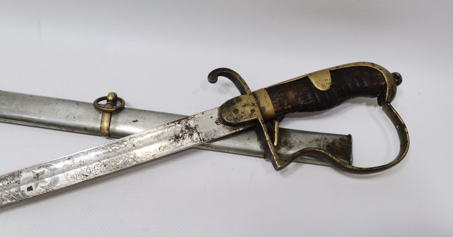 OSMANLI DÖNEMİ SÜVARİ ALAYI AMBLEMLİ SOLİNGEN YAPIMI GRAVÜRLÜ SÜVARİ SUBAYI KILICI