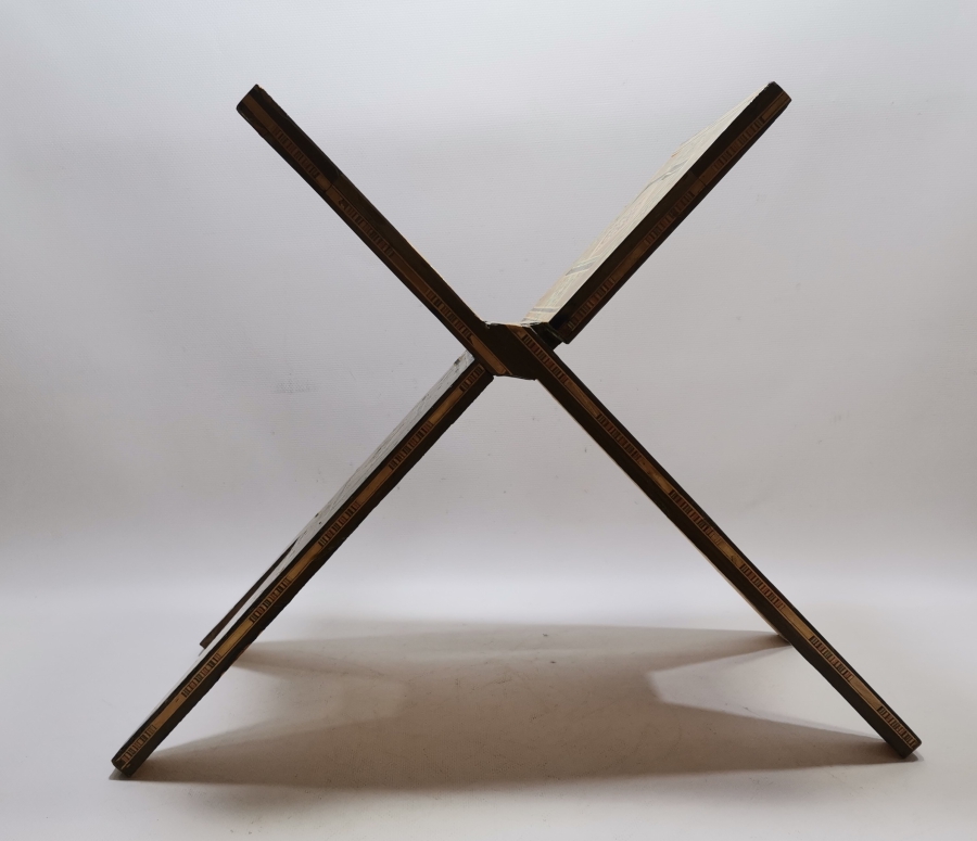 MARKUTERİ İŞÇİLİKLİ BÜYÜK BOY ANTİKA RAHLE