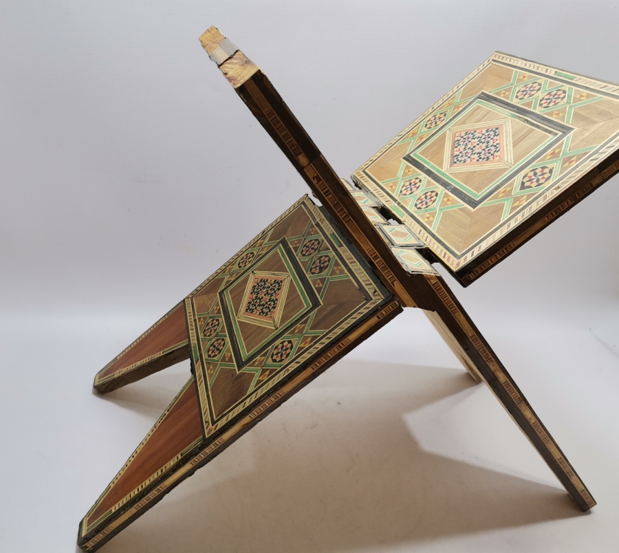 MARKUTERİ İŞÇİLİKLİ BÜYÜK BOY ANTİKA RAHLE