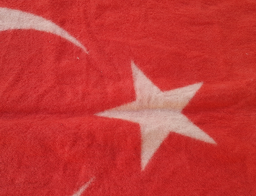 BÜYÜK BOY ANTİKA YÜN BAYRAK