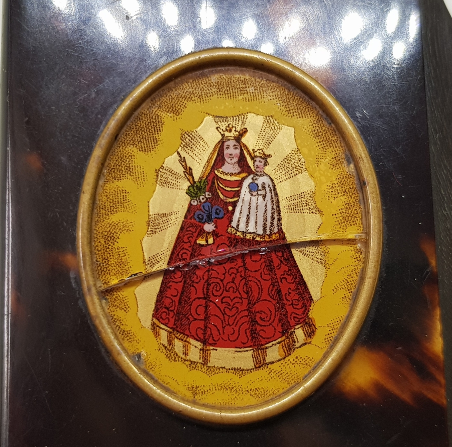 NADİR FORMDA OSMANLI DÖNEMİ BAĞA TÜTÜN TABAKASI