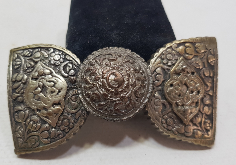 1800 BAŞLARI RUMİ MOTİFLERLE SÜSLÜ OSMANLI DÖNEMİ KEMER TOKASI