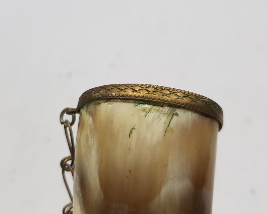 EL YAPIMI ANTİKA BOYNUZ KADEH