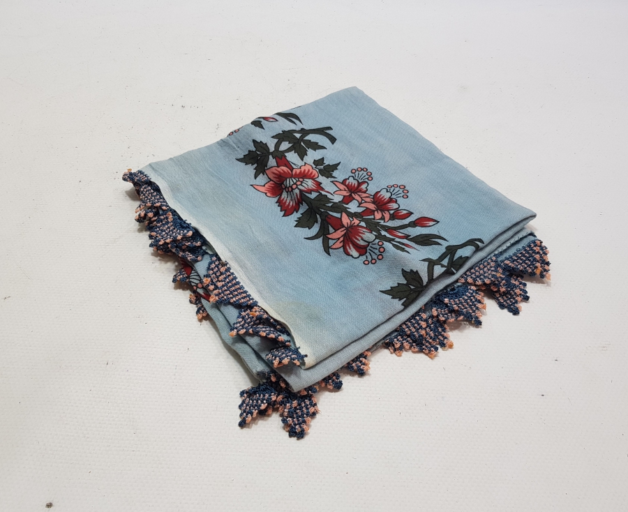 ÜZÜM SALKIMI MODELİ İĞNE OYALI ANTİKA YAZMA