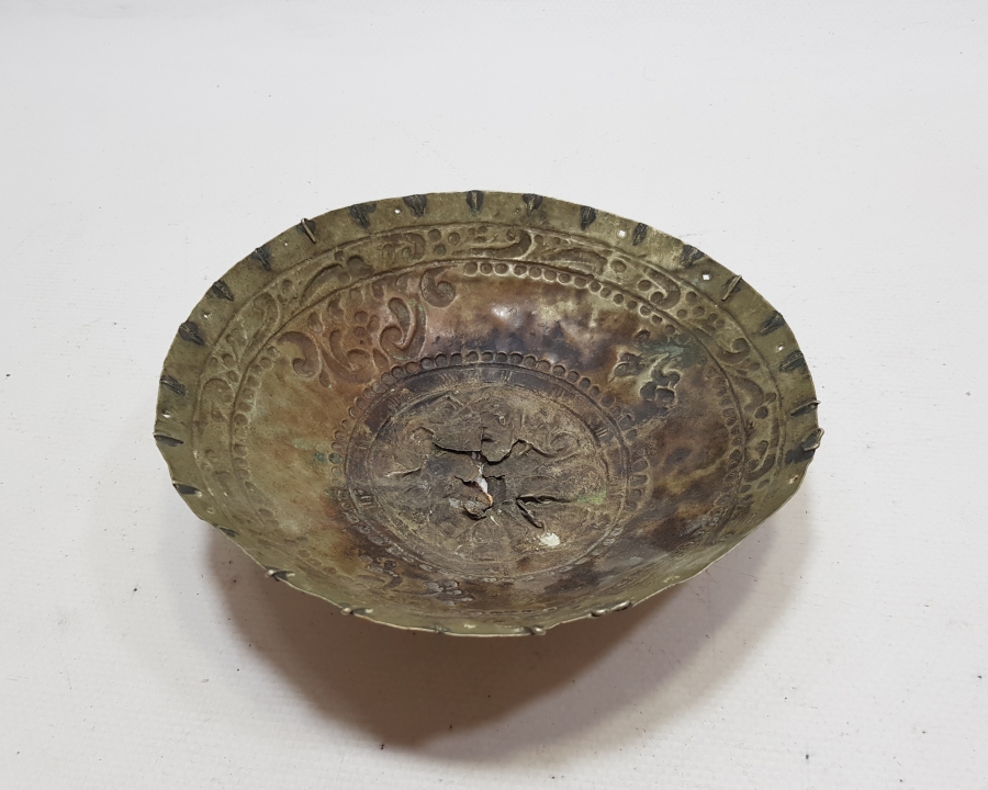 OSMANLI DÖNEMİ KABARTMA İŞÇİLİKLİ KUBBELİ GELİN TEPELİĞİ