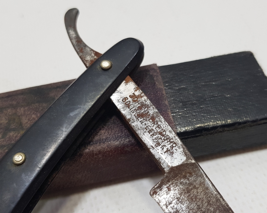 ORİJİNAL KUTUSUNDA ANTİKA USTURA