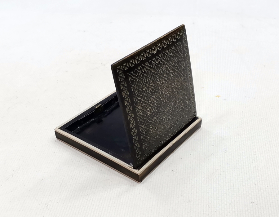 ÜZERİ İŞLEMELİ OSMANLI DÖNEMİ ÇOK NADİR AHŞAP SİGARA KAĞIDI TABAKASI