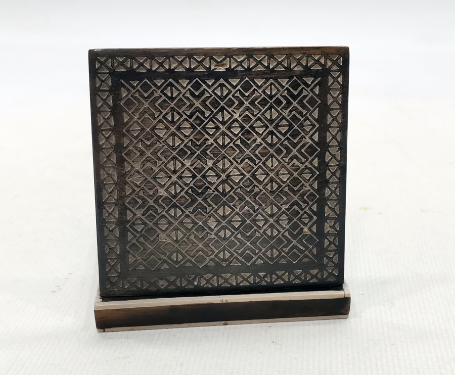 ÜZERİ İŞLEMELİ OSMANLI DÖNEMİ ÇOK NADİR AHŞAP SİGARA KAĞIDI TABAKASI