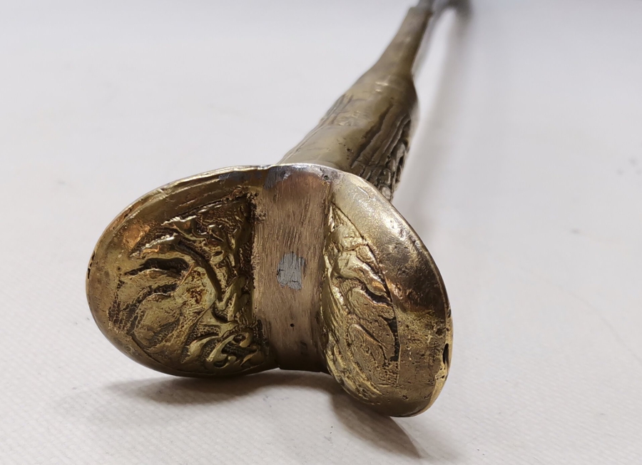 ORİJİNAL KININDA GÜMÜŞ ÇAKMA İŞÇİLİKLİ VE SAPINDA OSMANLI DEVLET ARMASI BULUNAN ÇOK NADİR YENİÇERİ AĞA KILICI