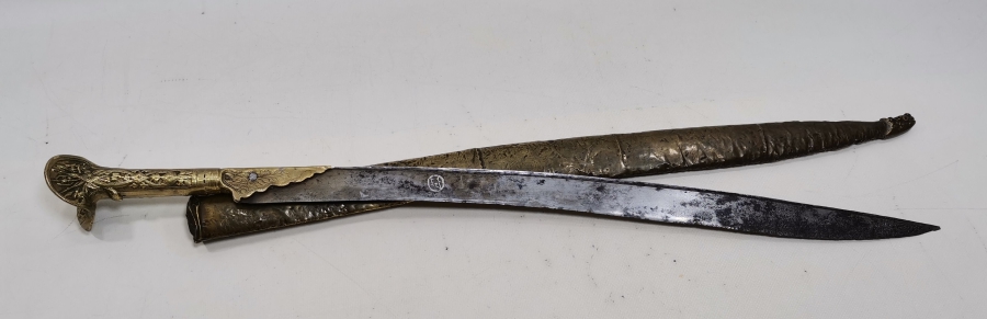 ORİJİNAL KININDA GÜMÜŞ ÇAKMA İŞÇİLİKLİ VE SAPINDA OSMANLI DEVLET ARMASI BULUNAN ÇOK NADİR YENİÇERİ AĞA KILICI