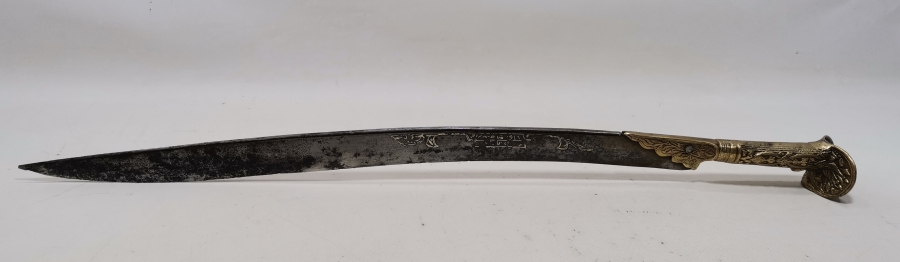 ORİJİNAL KININDA GÜMÜŞ ÇAKMA İŞÇİLİKLİ VE SAPINDA OSMANLI DEVLET ARMASI BULUNAN ÇOK NADİR YENİÇERİ AĞA KILICI