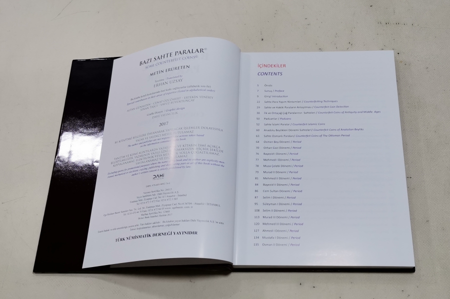 BAZI SAHTE PARALAR İSİMLİ KUŞE KAĞIDA BASILMIŞ PRESTİJ KİTAP