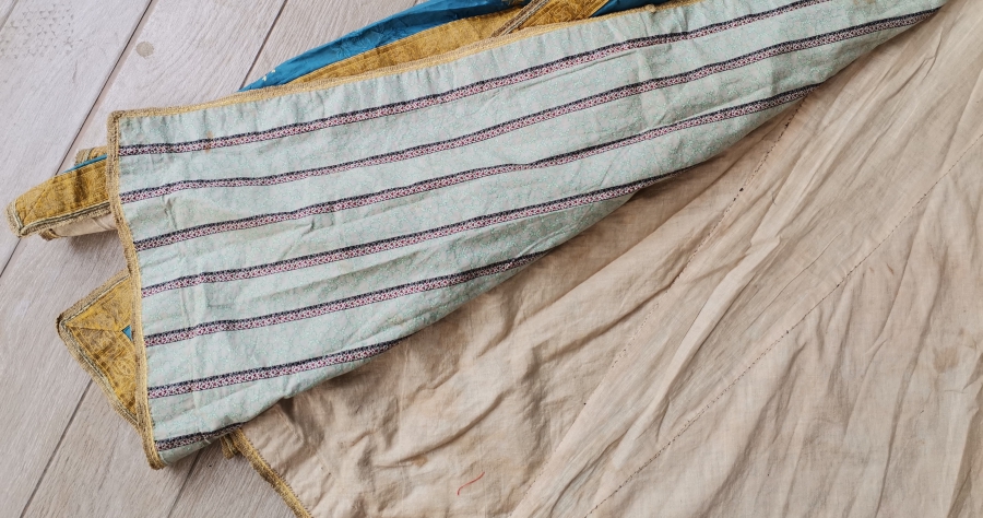 OSMANLI DÖNEMİ İPEK VE GÜMÜŞ SIRMA İŞÇİLİKLİ HEREKE YAPIMI BEYHANIMI KAFTANI