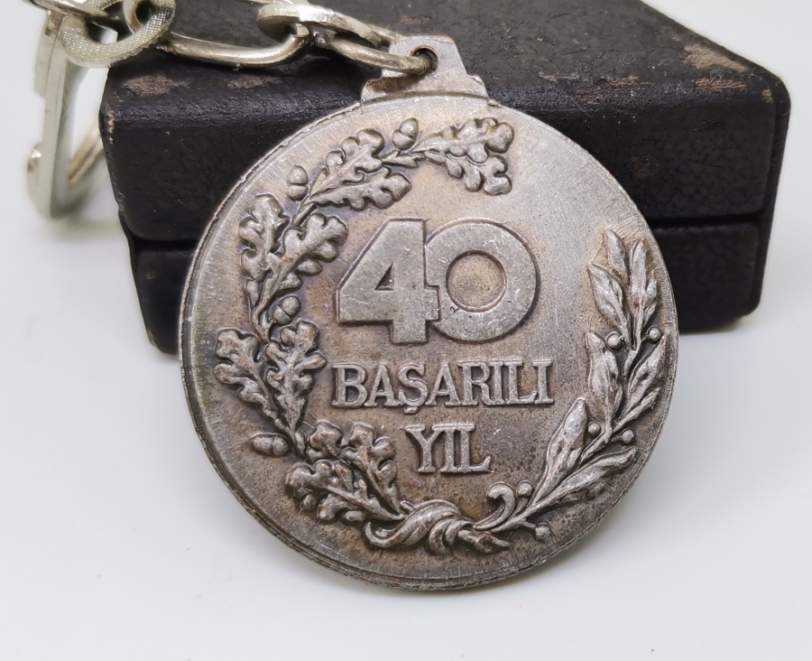 ETİBANK IN 40. YILI ANISINA YAPTIRILMIŞ ANAHTARLIK