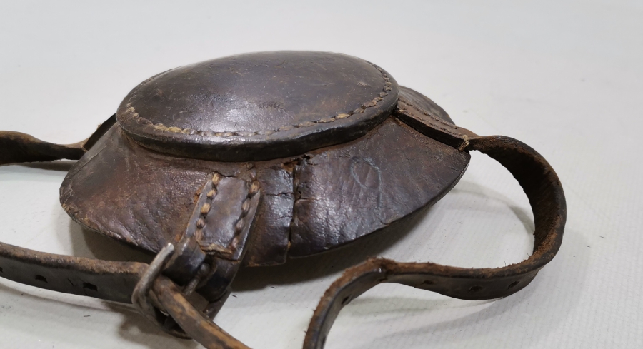 OSMANLI DÖNEMİ ÇOK NADİR DERİDEN MAMUL DELİLER BÖLÜĞÜ KALKANI