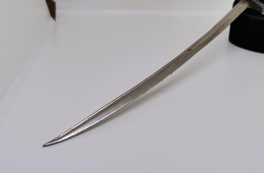 ASLAN BAŞLI PAŞA KILICI FORMUNDA YAPILMIŞ 1. DÜNYA SAVAŞI DÖNEMİ ASKERİ ZARF AÇACAĞI