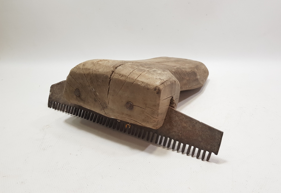 OSMANLI DÖNEMİ EL YAPIMI BÜYÜK BOY YÜN TARAĞI