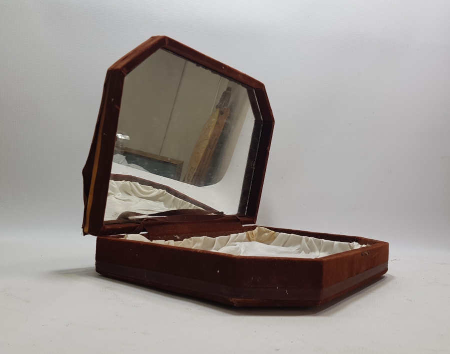 BÜYÜK BOY ANTİKA MÜCEVHER KUTUSU