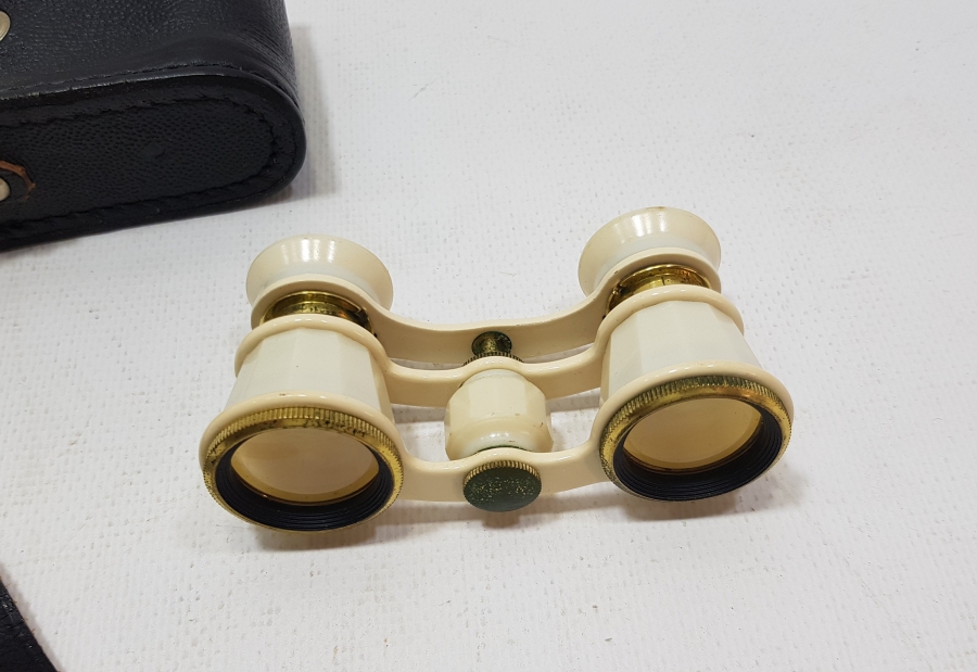 ORİJİNAL KUTUSUNDA SOVYET YAPIMI ANTİKA OPERA DÜRBÜNÜ