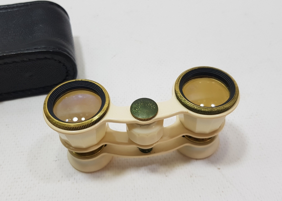 ORİJİNAL KUTUSUNDA SOVYET YAPIMI ANTİKA OPERA DÜRBÜNÜ