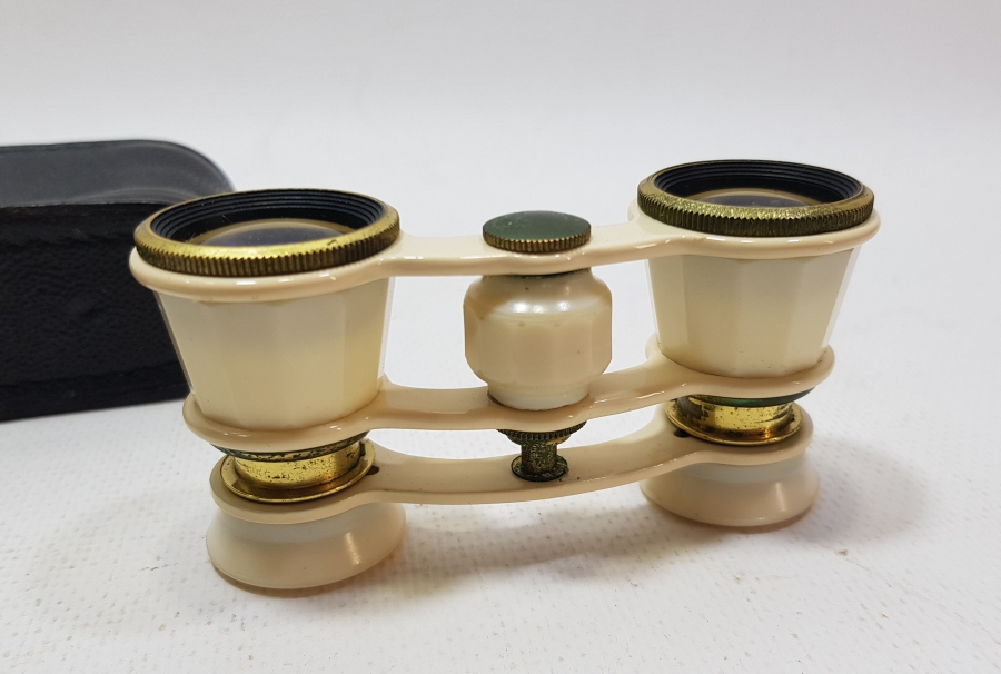 ORİJİNAL KUTUSUNDA SOVYET YAPIMI ANTİKA OPERA DÜRBÜNÜ