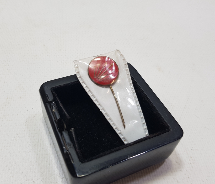 ORİJİNAL KABINDA ANTİKA CHP ROZETİ