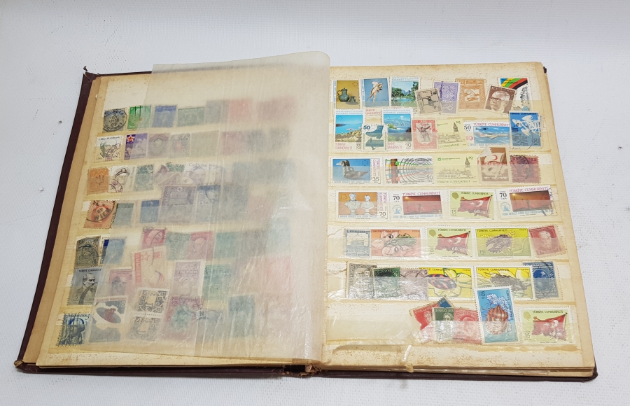 İÇİNDE OSMANLIDAN GÜNÜMÜZE PULLAR BULUNAN ORİJİNAL ALBÜMÜNDE HAZIR PUL KOLEKSİYONU