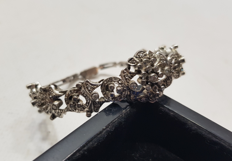 ÖZEL YAPIM ANTİKA PIRLANTA TAŞLI BİLEKLİK