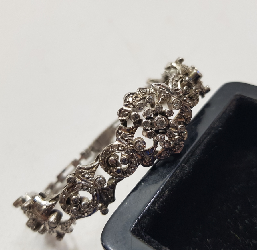 ÖZEL YAPIM ANTİKA PIRLANTA TAŞLI BİLEKLİK