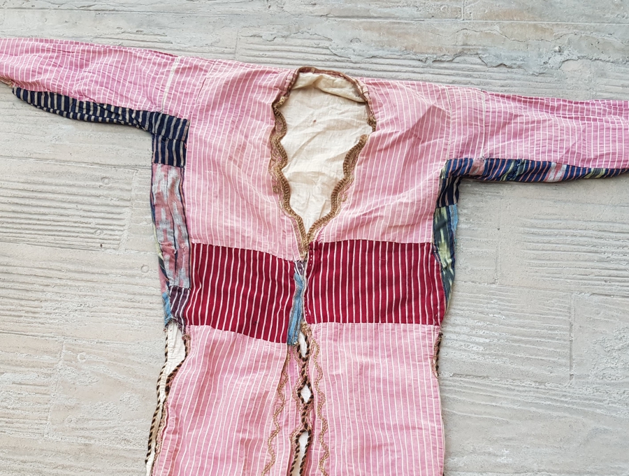 YOKLUK DÖNEMİNİN EN GÜZEL ÖRNEKLERİNDEN BİRİ - KIRK YAMALI OSMANLI ÜÇ ETEK