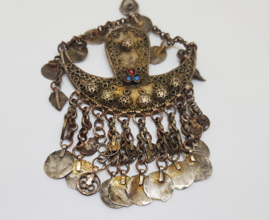 ÜZERİ KABARTMA İŞÇİLİKLİ NADİR FORMLU OSMANLI DÖNEMİ FES SÜSÜ