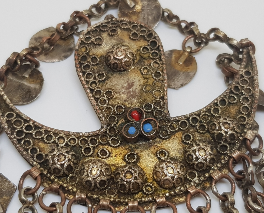 ÜZERİ KABARTMA İŞÇİLİKLİ NADİR FORMLU OSMANLI DÖNEMİ FES SÜSÜ