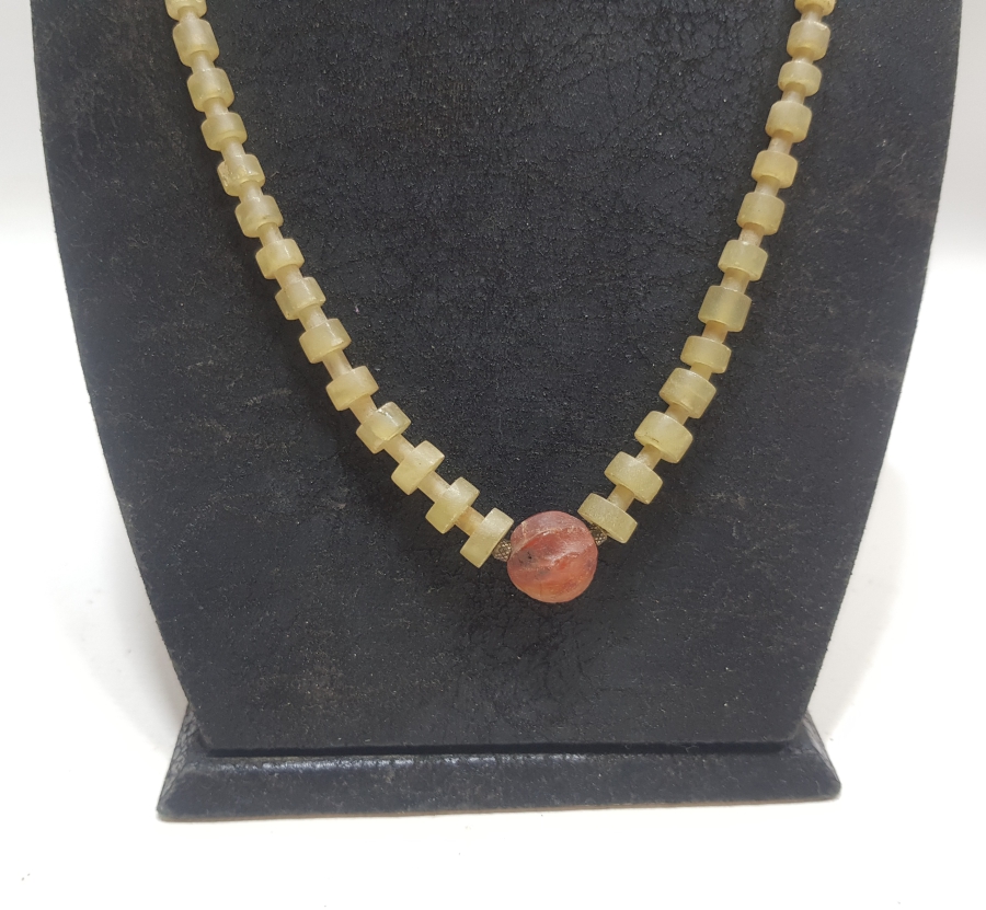 DOĞAL TAŞLARDAN DİZAYN EDİLMİŞ ÖZEL YAPIM ANTİKA KOLYE