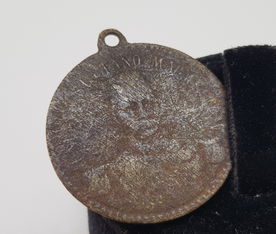 ÜZERİNDE MEHMET REŞAT HAN PORTRESİ BULUNAN 2. MEŞRUTİYET DÖNEMİ BASILMIŞ MEŞRUTİYET MADALYASI