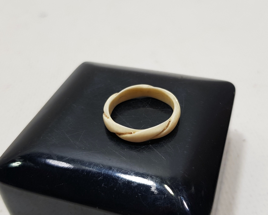 EL YAPIMI ALTIN GEÇME ANTİKA FİL DİŞİ YÜZÜK