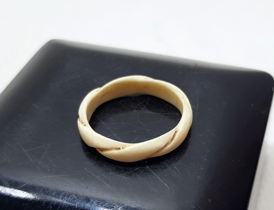 EL YAPIMI ALTIN GEÇME ANTİKA FİL DİŞİ YÜZÜK