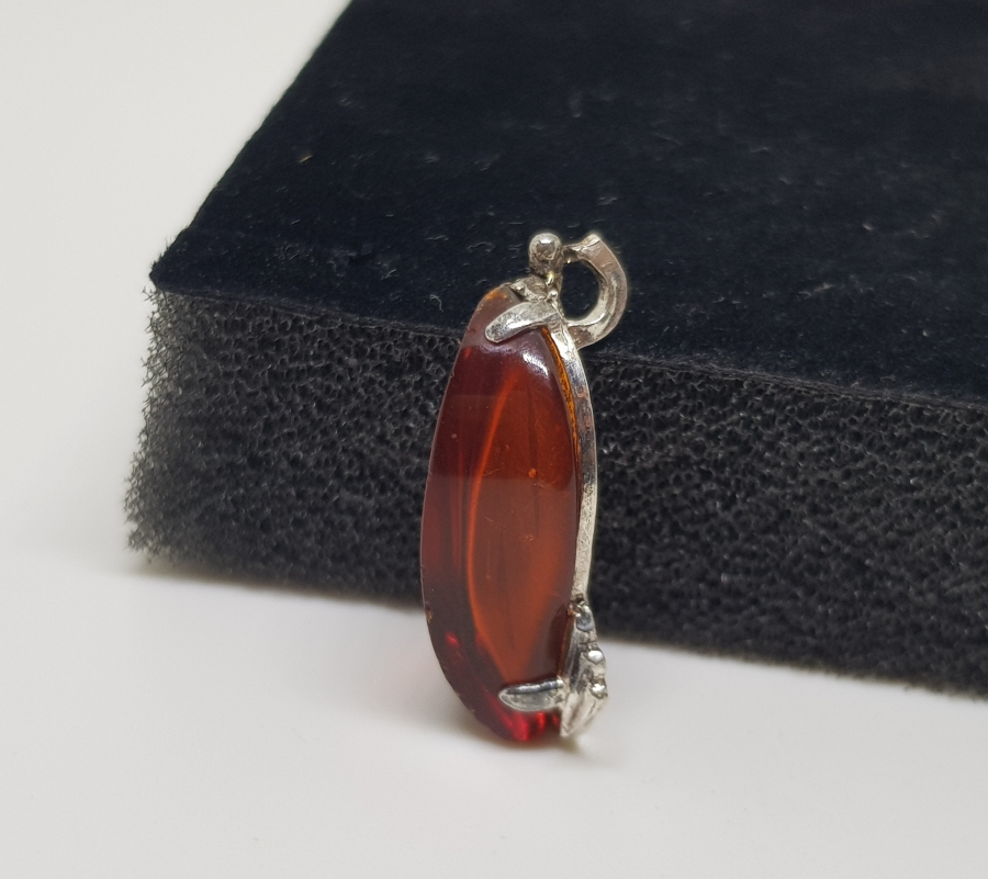 DAMLA KEHRİBAR TAŞLI ÖZEL YAPIM KOLYE UCU