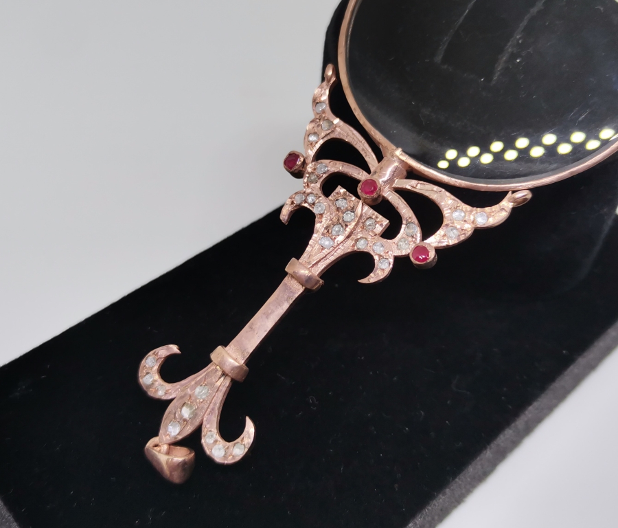 ELMAS VE YAKUTLARLA SÜSLÜ ÖZEL YAPIM ANTİKA BÜYÜTEÇ