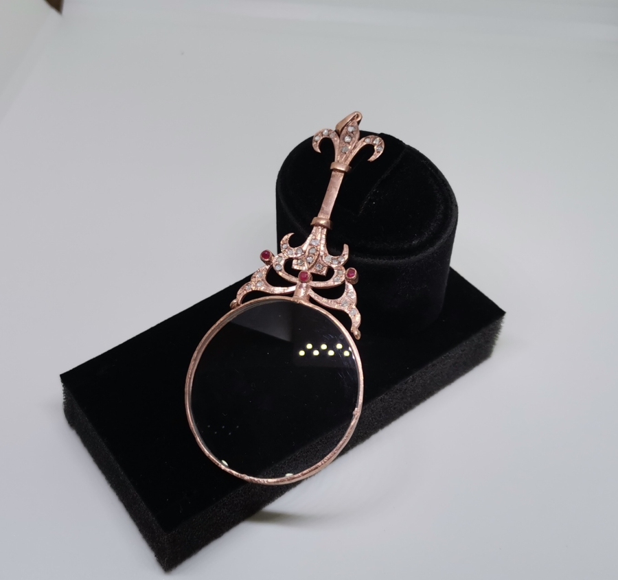 ELMAS VE YAKUTLARLA SÜSLÜ ÖZEL YAPIM ANTİKA BÜYÜTEÇ